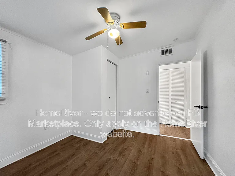 1942 Brookview Dr S — Photo 15