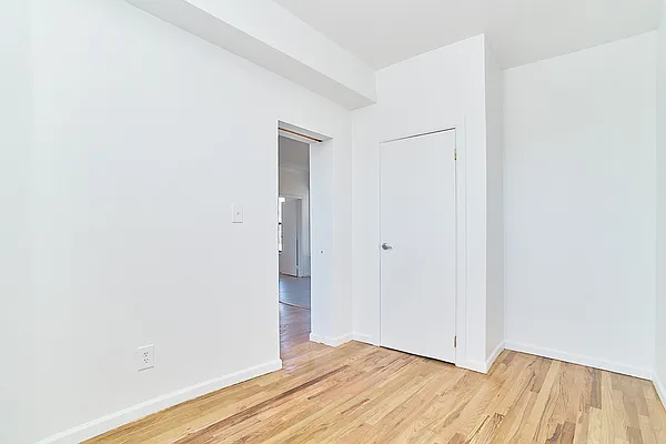 Rented by REAL New York | media 8