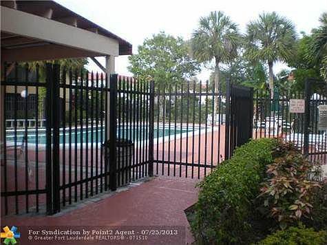 2nd image of 2969 Riverside Dr #110