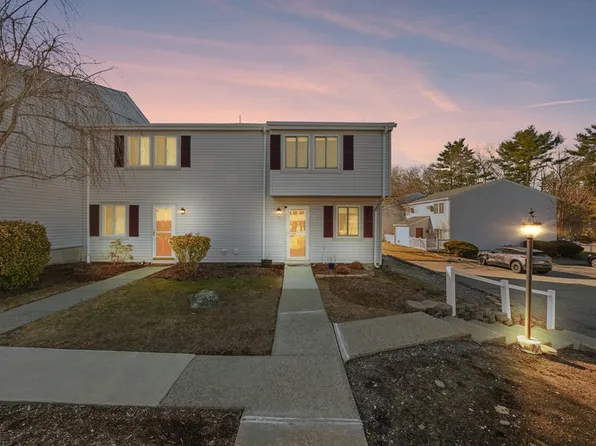 168 Hart St APT 34, Taunton, MA 02780