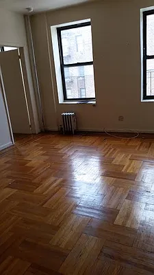 Rented by Lang Realty LLC | media 7