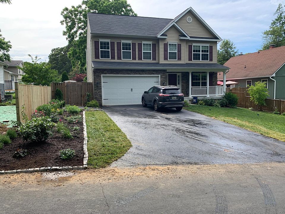 1st image of 1176 Latrobe Dr