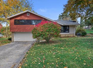 740 Westbrooke Pkwy, Waukesha, WI 53186