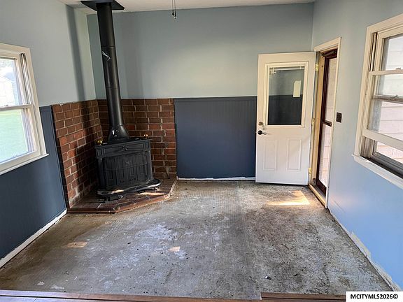 3rd image of 1534 N Rhode Island Ave