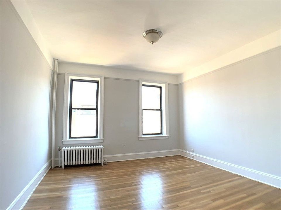 1st image of 30-15 33rd St #B3