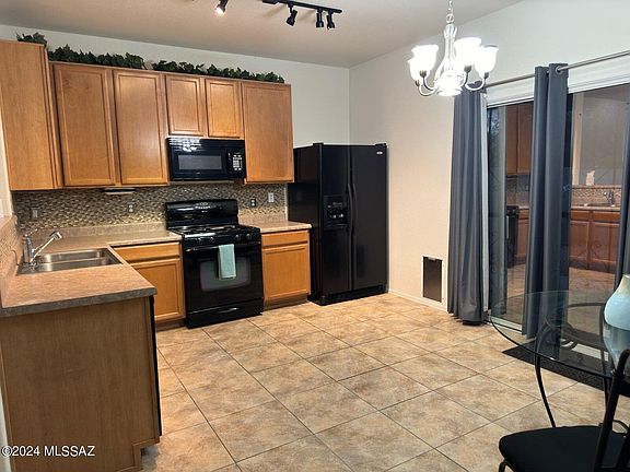 4th image of 3324 W Placita De La Tularosa