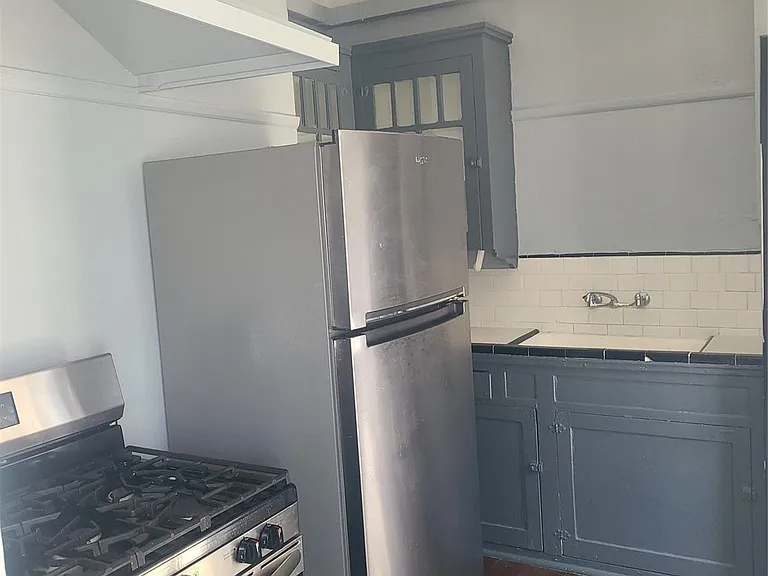 4414 Woodside St #10 — Photo 6