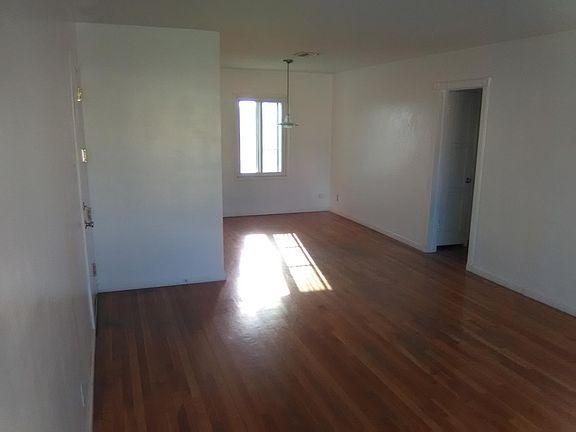 5th image of 10421 Haas Ave