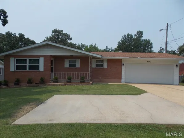 2023 N 14th St, Poplar Bluff, MO 63901