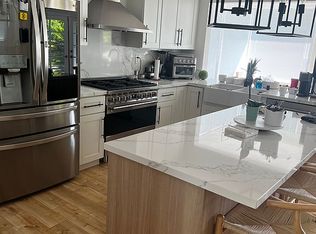 7032 Scarborough Peak Dr, West Hills, CA 91307