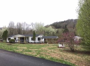 1705 Lick Creek Rd, Hartsville, TN 37074