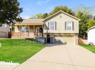 8024 N Spruce Ave, Kansas City, MO 64119