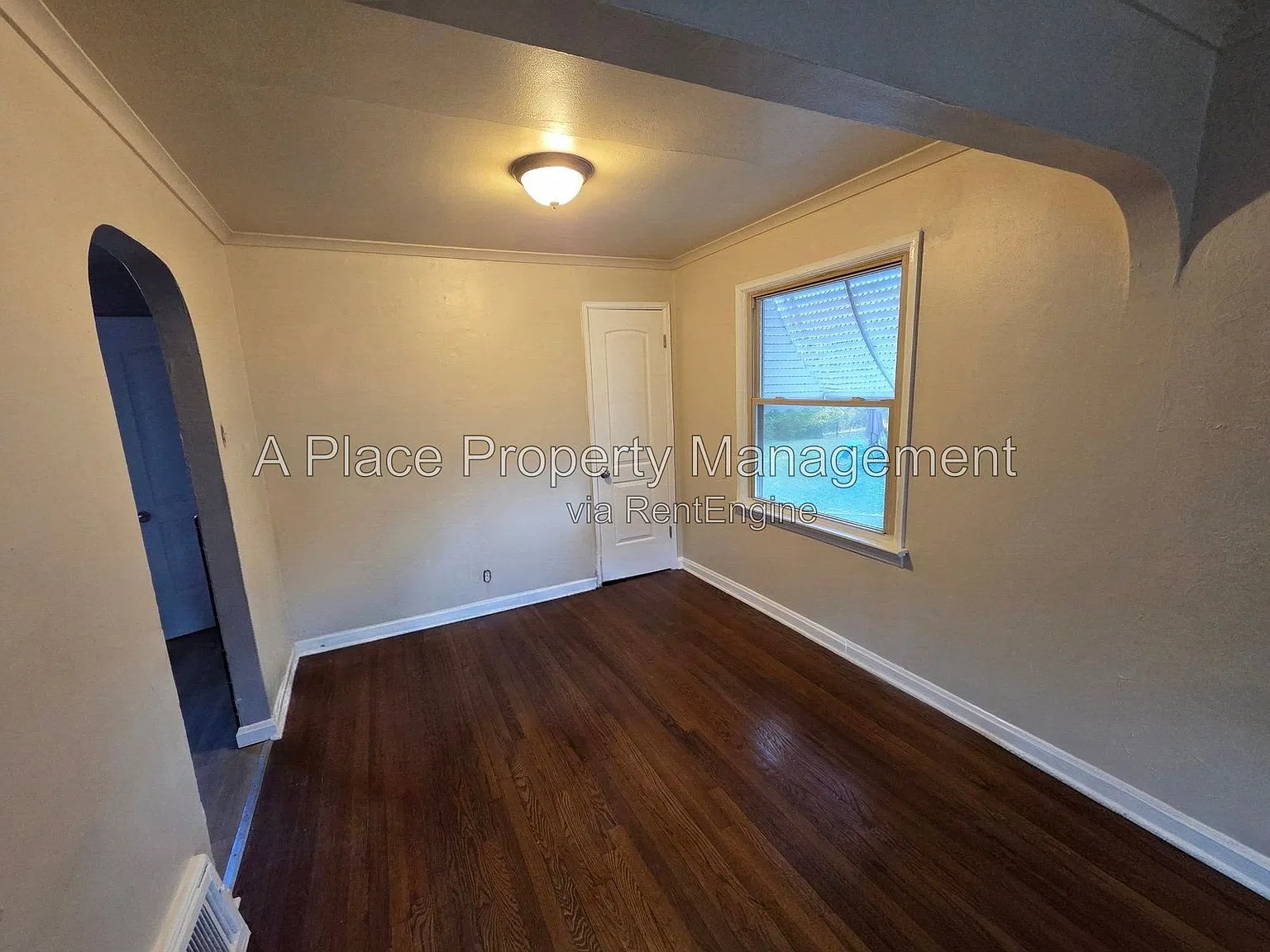 2 bed, 1.0 bath, 792 sqft, $1,195 — Photo 4