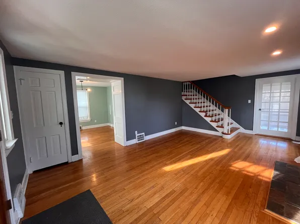 1130 Eaton Rd, Berkley, MI 48072