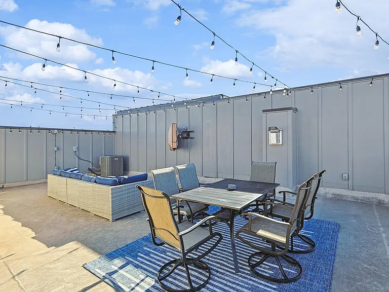 1805 Browder St #102 — Photo 27