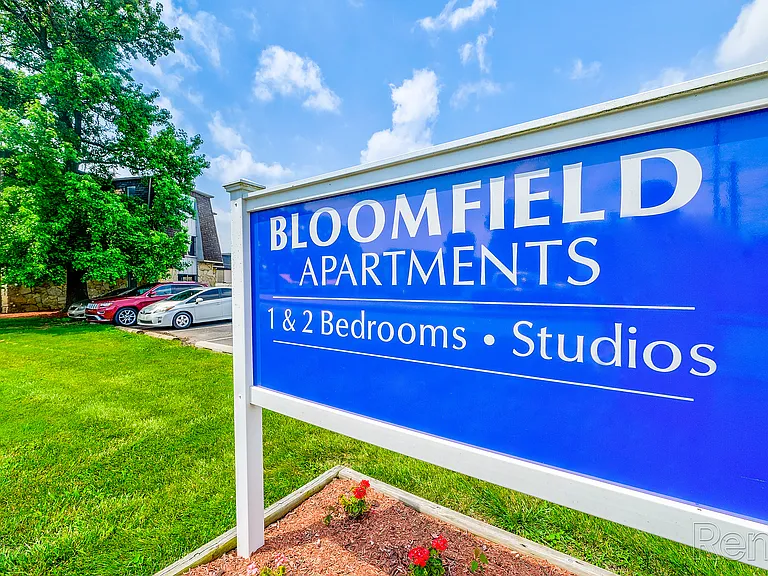 Bloomfield Apartments — Photo 32