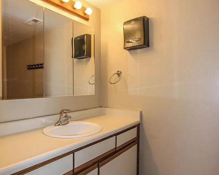 411 Whipple St — Photo 12