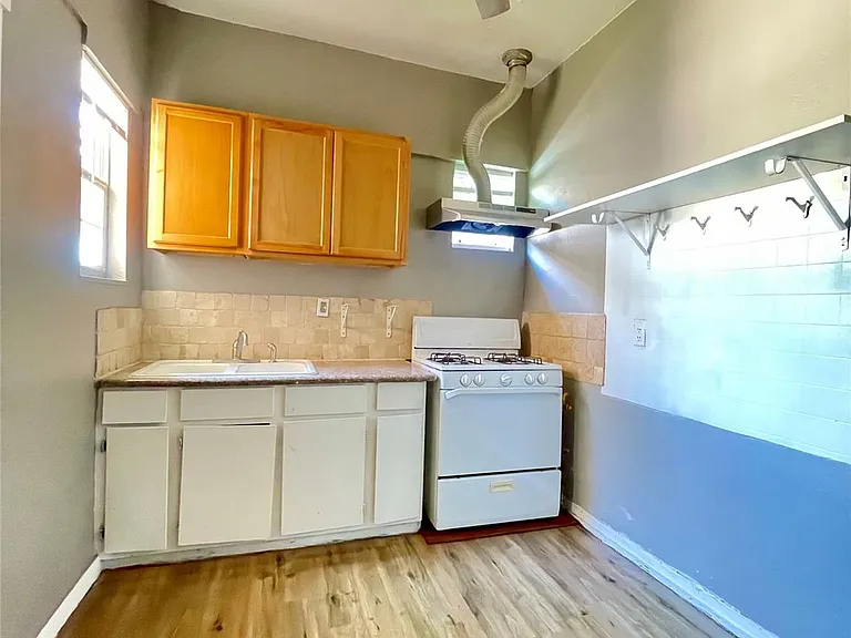 6912 Avenue C #2 — Photo 18