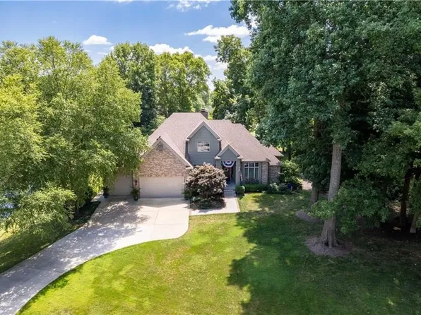 3969 Ironwood Ln, Terre Haute, IN 47802