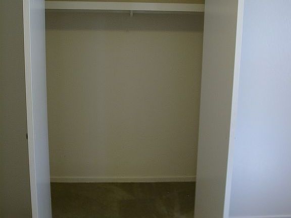 4th image of 2112 Dawn Way