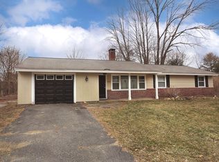 151 Turnpike Rd, Chelmsford, MA 01824