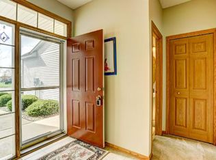 4699 Bloomberg Ln, Inver Grove Heights, MN 55076