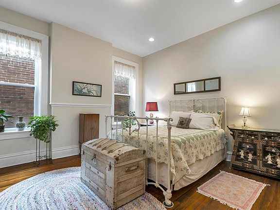 5th image of 2821 Magnolia Ave