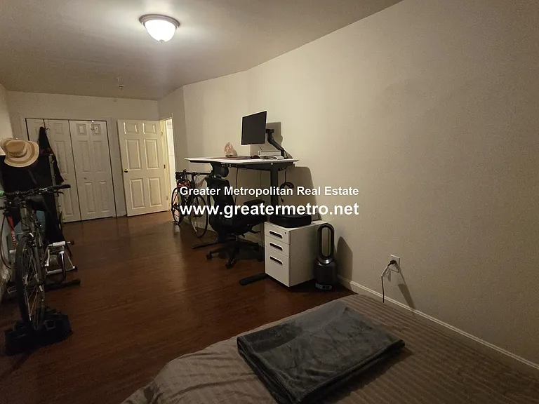 39 Chelsea St #1 — Photo 15