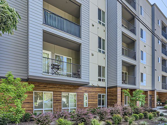 5th image of 10111 9th Ave W APT 210