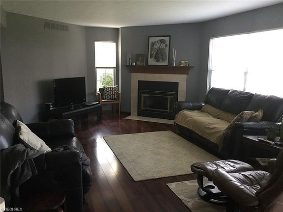 3rd image of 21882 Addington Blvd #4