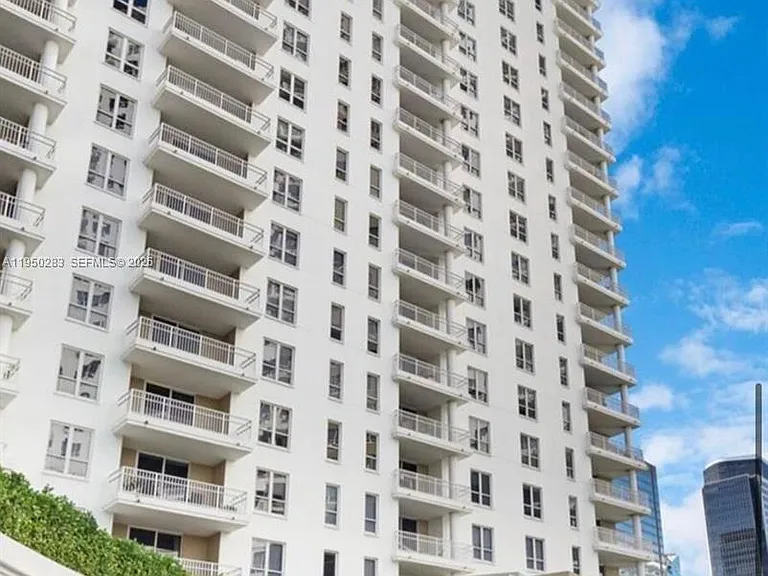 701 Brickell Key Blvd #1105 — Photo 5
