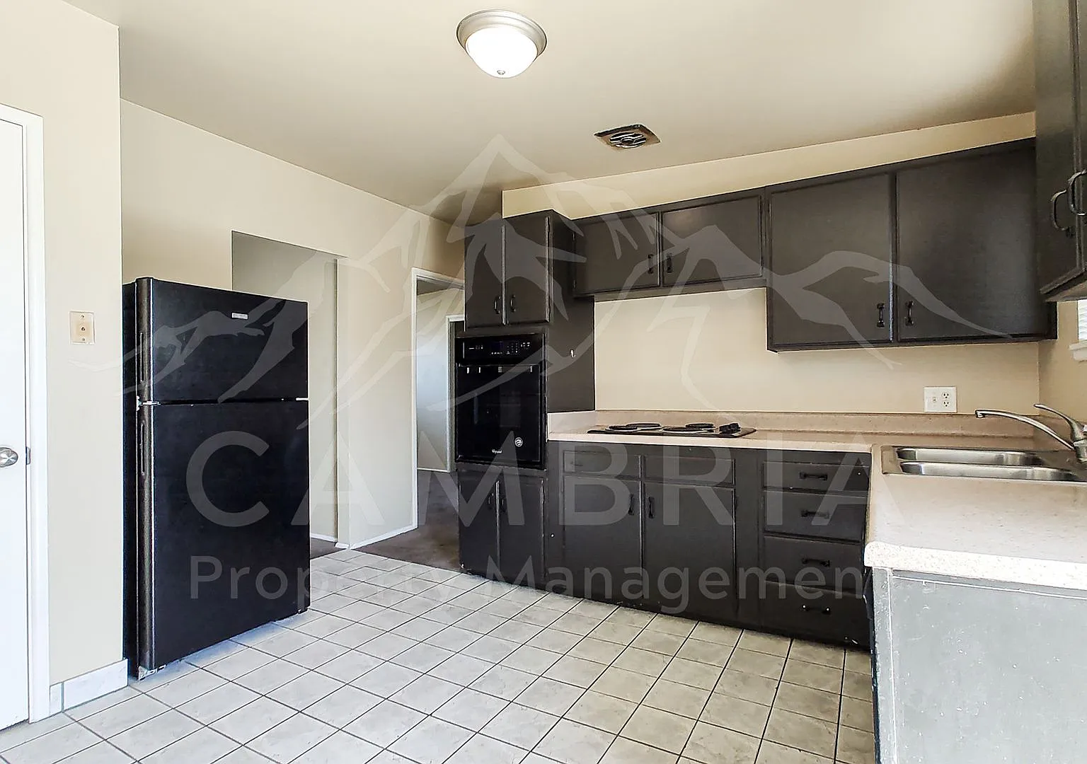Vintage, Taylorsville 3 bedroom home room available for rent — Photo 3