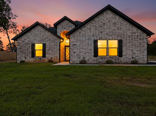 375 Clara Ln, Kilgore, TX 75662