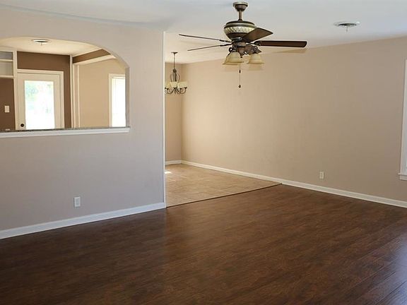 2nd image of 200 W Martindale Dr