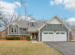 16796 Whittington Walk, Eden Prairie, MN 55346