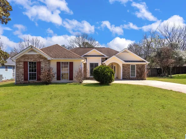 1721 Bradford Ln, Bessemer, AL 35022