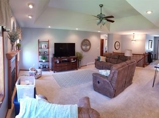 105 Park View Rd, Denver, IA 50622