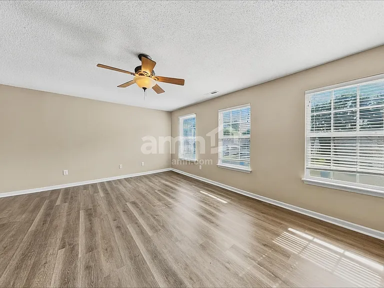 18987 Prairie Crossing Dr — Photo 10