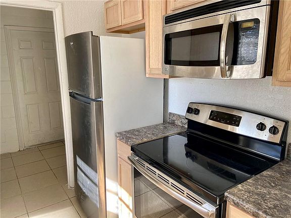 3rd image of 5477 Eugenia Ct