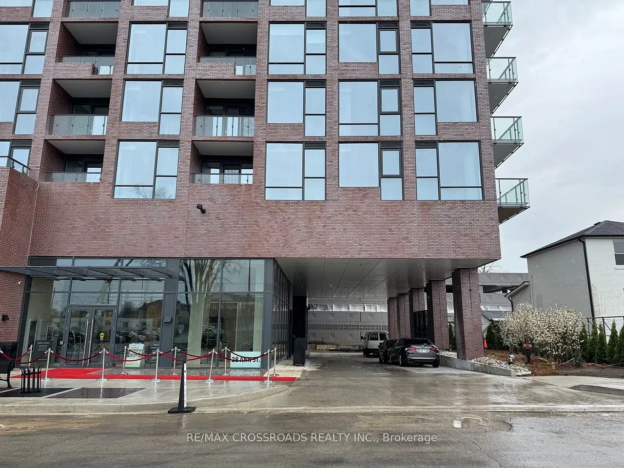 2 bed, $2,400 — Photo 1