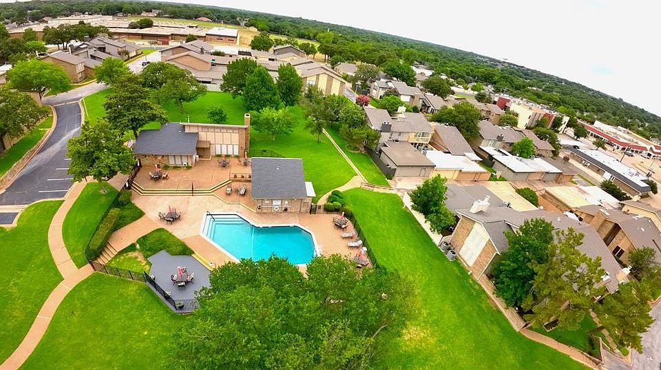 Gorgeous Grounds And Amenities