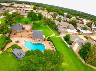 2905 Oak Shadows Cir, Bedford, TX 76021