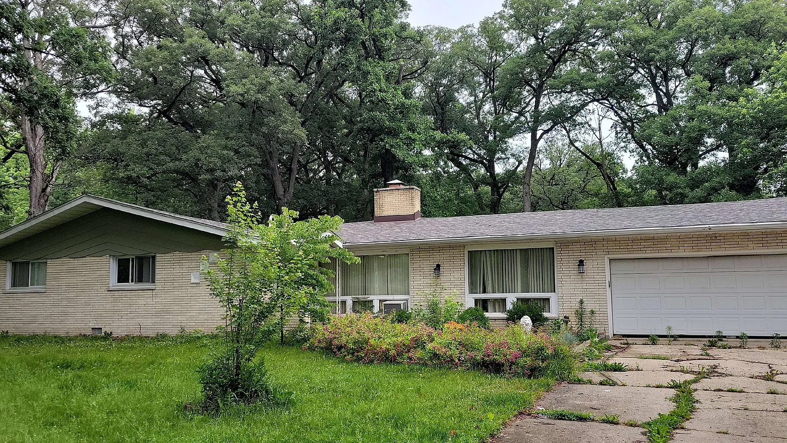 23654 S Ashland Ave photo 1