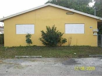 1st image of 3812 SW 14th St