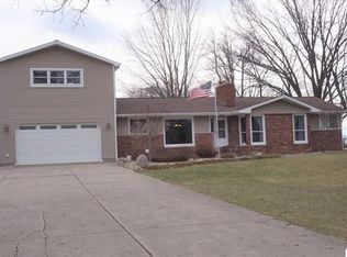 3869 Henry Rd, Jackson, MI 49201