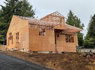 930 SW Dolores Dr, Waldport, OR 97394