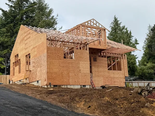 930 SW Dolores Dr, Waldport, OR 97394