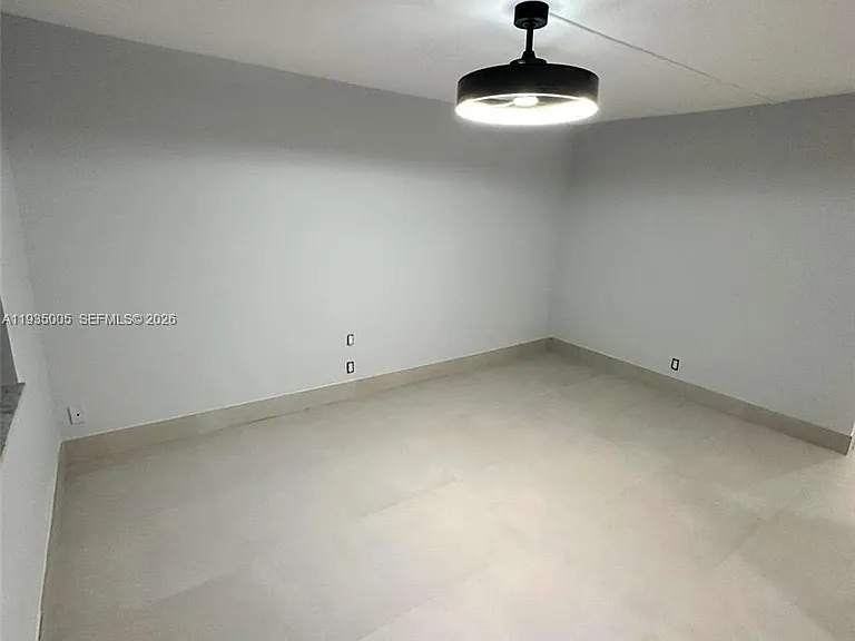 9440 SW 8th St #402 — Photo 19