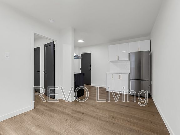 5th image of 62 Triller Ave Unit 303