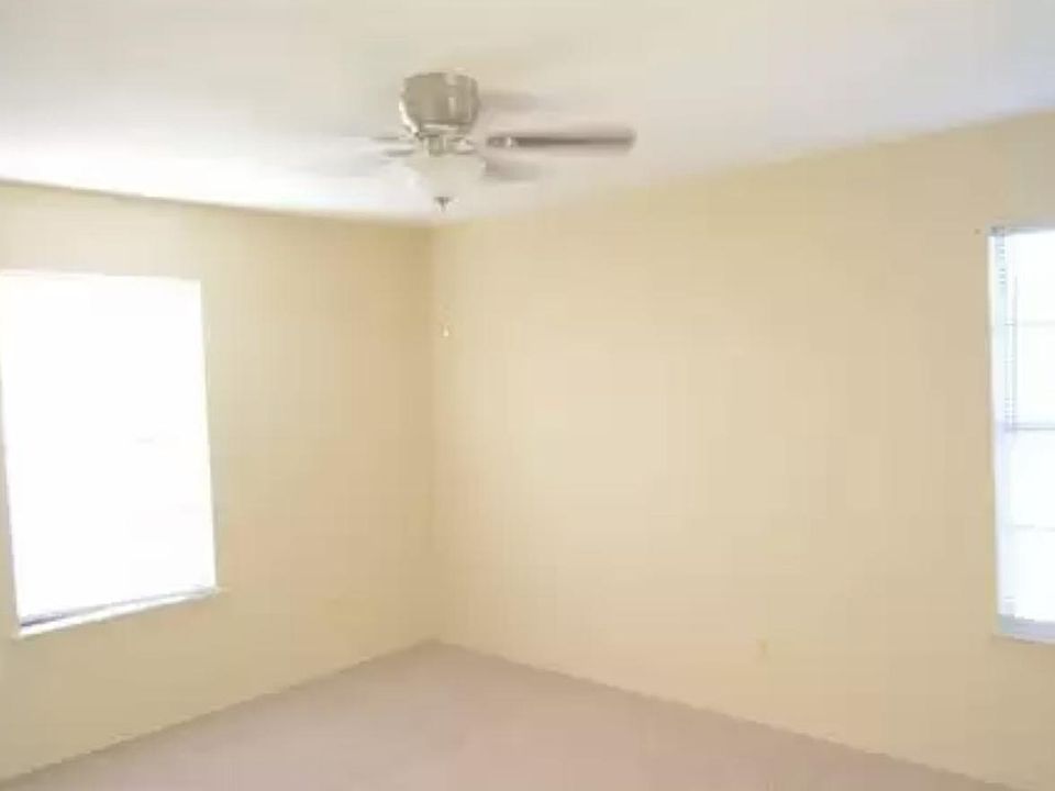 1st image of 303 Cambridge Dr